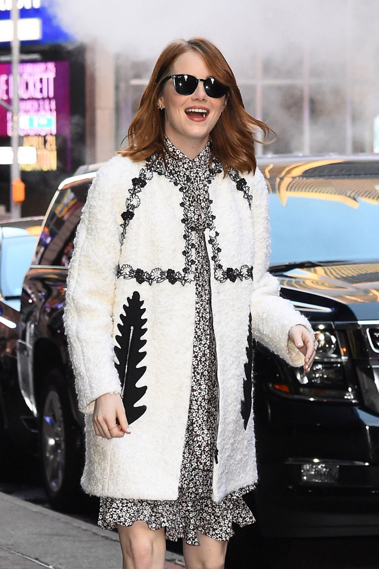 Emma Stone - Arrives at 'Good Morning America' in New York 11/28/ 2016 ...
