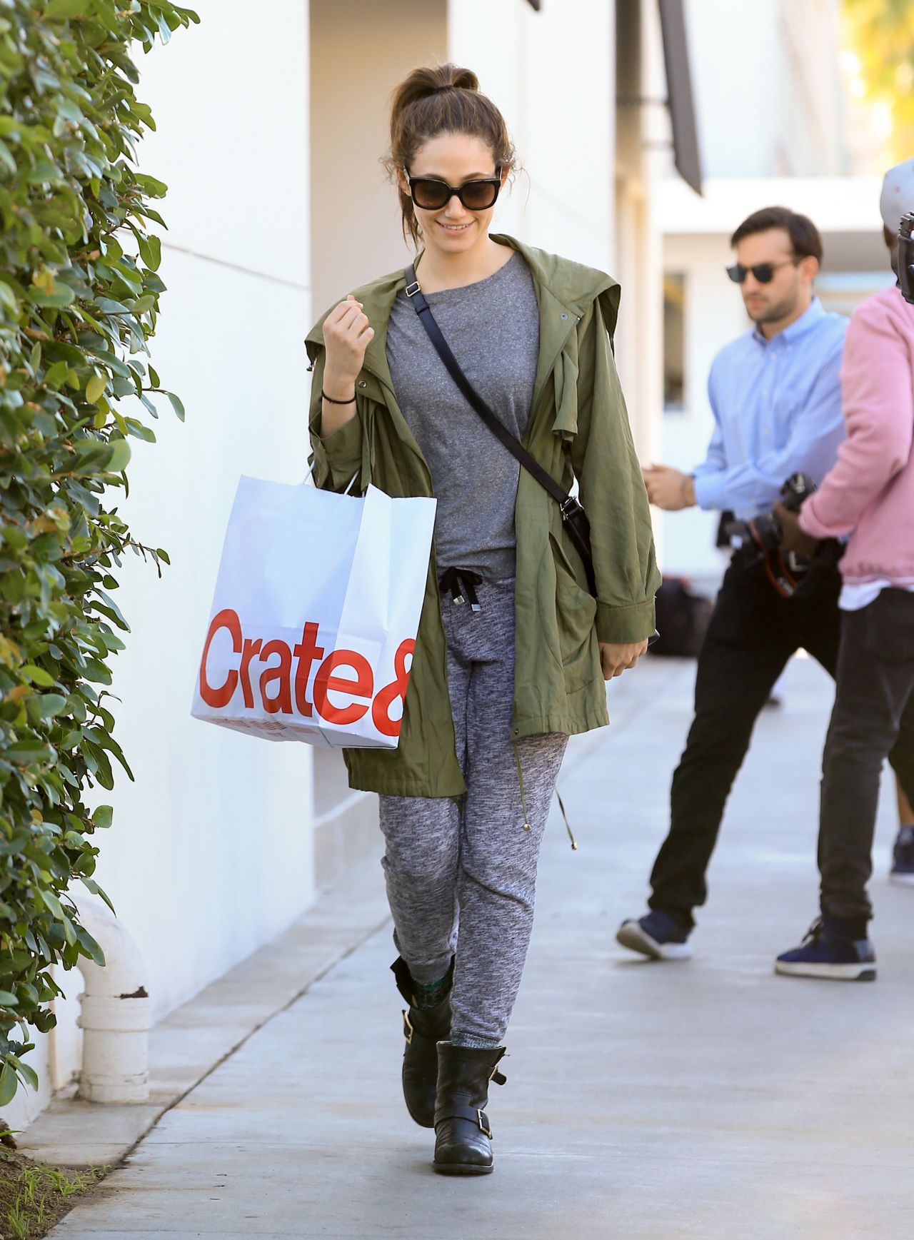 emmy rossum seen out on a shopping trip at hermes on rodeo drive in beverly  hills, california-021120_7