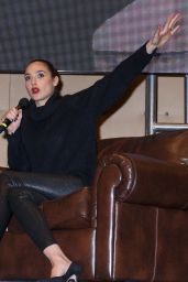 Gal Gadot - Rhode Island Comic Con in Providence, November 2016