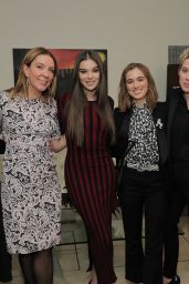 Hailee Steinfeld - A Conversation On Trailblazers Women In The Workplace with Ariana Huffington & Sophie Watts, NYC 11/17/ 2016