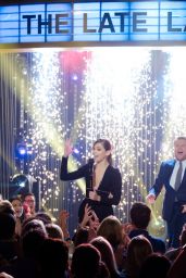 Hailee Steinfeld - The Late Late Show with James Corden in Los Angeles 11/10/ 2016 
