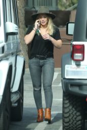 Hilary Duff at Petco in Los Angeles 11/15/ 2016 