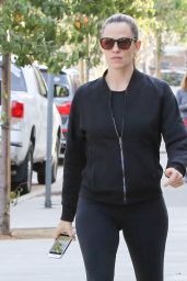 Jennifer Garner - Out for Coffee in Santa Monica 11/7/ 2016