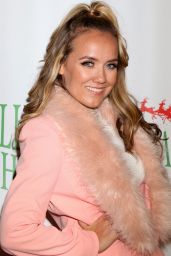 Jennifer Veal – 85th Annual Hollywood Christmas Parade in Hollywood 11/27/ 2016