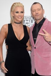 Jenny McCarthy – 2016 American Music Awards in Los Angeles