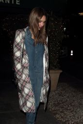 Jessica Alba - Laving Madeo Restaurant in West Hollywood 11/29/ 2016 