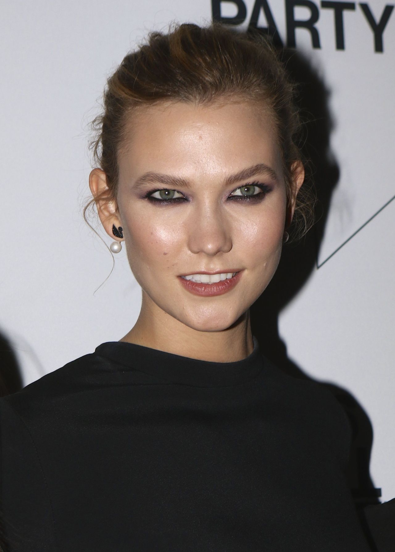 Karlie Kloss - The Whitney Annual Art Party, Whitney Museum of American Art in New ...