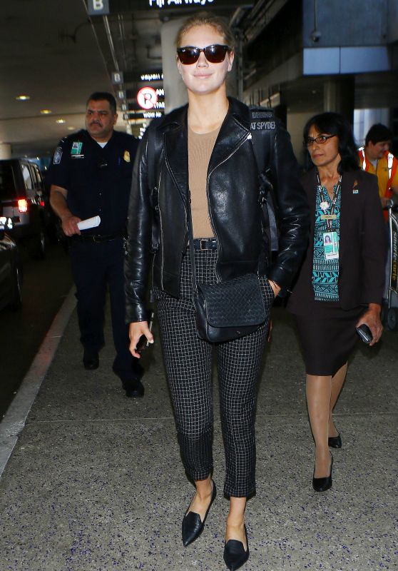 Kate Upton at LAX Airport in Los Angeles 11/6/ 2016 
