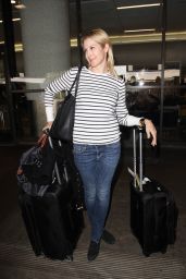 Kelly Rutherford at LAX in Los Angeles 11/08/2016