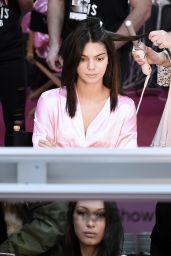 Kendall Jenner - Victoria