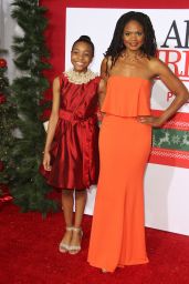 Kimberly Elise – ‘Almost Christmas’ Premiere in Westwood 11/03/ 2016
