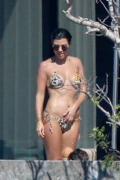 Kourtney Kardashian Bikini Candids - Los Cabos 11/12/ 2016