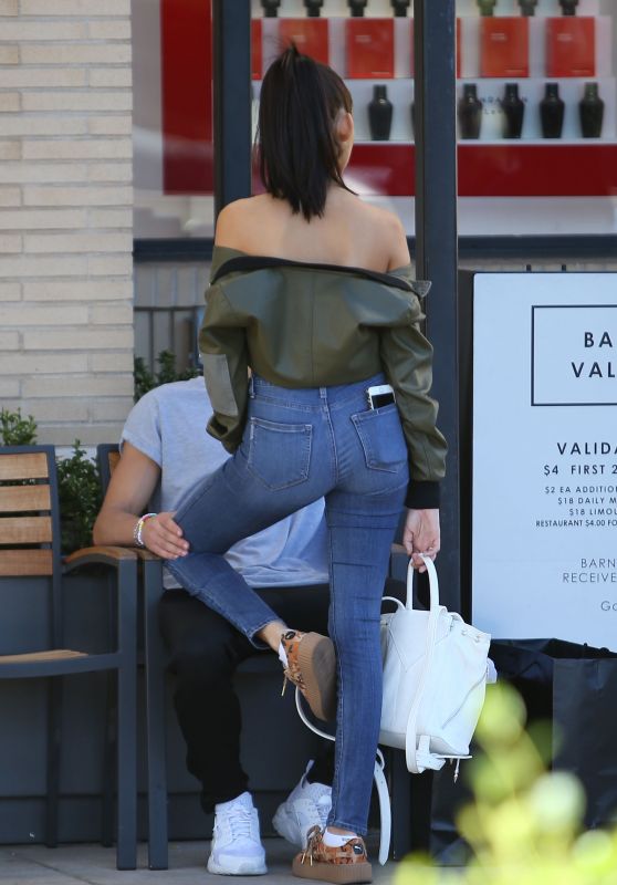 Madison Beer - Shopping at Barneys New York in Beverly Hills 11/2/ 2016 