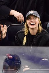 Margot Robbie at a New York Rangers Game in NYC 11/27/ 2016 