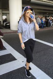 Maria Menounos at LAX Airport 11/13/ 2016 
