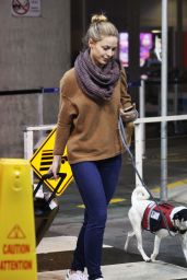 Melissa Benoist - Arriving at Vancouver Airport 11/27/ 2016 