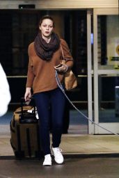 Melissa Benoist - Arriving at Vancouver Airport 11/27/ 2016 