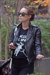 Olivia Wilde Urban Outfit - Out and About in Brooklyn 11/3/ 2016 