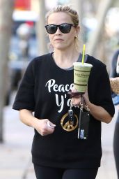 Reese Witherspoon - Leaving a Gym in Santa Monica 11/21/ 2016 