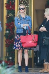 Reese Witherspoon - Shopping in Beverly Hills 11/26/ 2016 