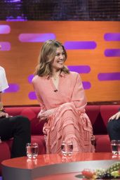 Rosamund Pike - Graham Norton Show 11/11/ 2016 