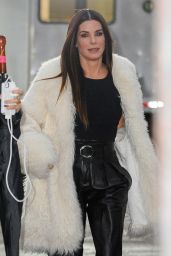 Sandra Bullock - Looking Fancy in Fur For 