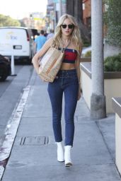 Shea Marie - Grocery Shopping at Erewhon Market in Los Angeles, November 2016