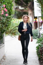 Sophie Turner - Leave a Recording Studio in Beverly Hills, CA 11/29/ 2016