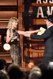Taylor Swift - 50th Annual CMA Awards in Nashville 11/2/ 2016 