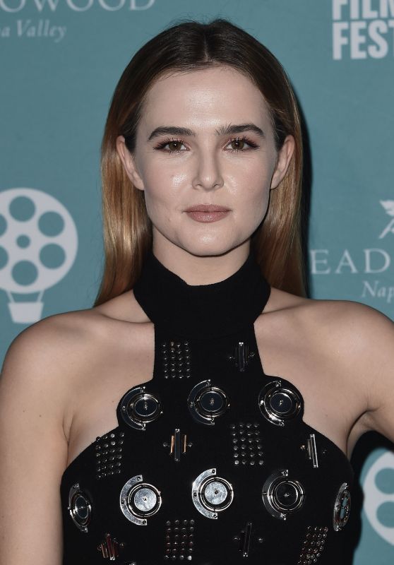 Zoey Deutch - Celebrity Tribute at the Lincoln Theater - 2016 Napa Valley Film Festival in Yountville, CA