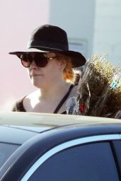 Adele - Stops By Whole Foods in Beverly Hills 12/27/ 2016