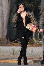 Ariel Winter - Shopping in West Hollywood 12/13/ 16