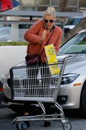 Busy Philipps - Grocery Shopping in West Hollywood 12/22/ 2016 