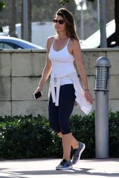 Cindy Crawford - Takes a Walk on Christmas Morning in Miami 12/25/ 2016