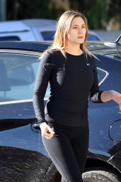 Elizabeth Olsen  - Heads to Her Local Gym in Los Angeles 12/20/ 2016