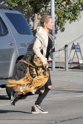 Elsa Pataky - Out For Lunch in West Hollywood 12/20/ 2016