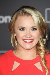 Emily Osment – ‘Rogue One: A Star Wars Story’ Premiere in Hollywood 12/10/ 2016