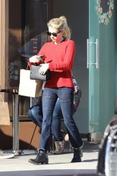 Emma Roberts - Grabs Some Cupcakes at Sprinkles in Beverly Hills 12/15/ 2016 
