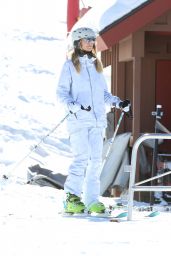 Heidi Klum and her ex-Seal Continue to enjoy their family holiday in Aspen, December 2016