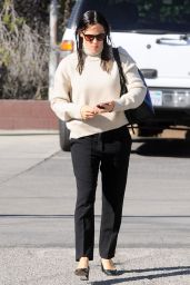 Jennifer Garner - Going to Church in LA 12/4/ 2016 