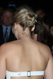Jennifer Lawrence – ‘Passengers’ Premiere in Westwood 12/14/ 2016