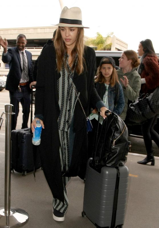 Jessica Alba - Arrives at LAX Airport in Los Angeles 12/26/ 2016