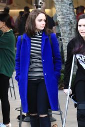 Joey King - Shopping With Her Sister Kelli at the Grove in Los Angeles, December 2016