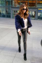 Kate Beckinsale - Arrives at Heathrow Airport in London 12/5/ 2016