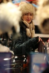 Kate Hudson - Shopping at Boogies in Aspen 12/22/ 2016 