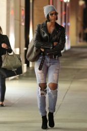 Kelly Rowland All Smiles As She Took a Shopping Trip With Friends to Beverly Hills 12/20 /2016