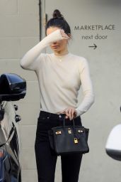 Kendall Jenner Casual Style - Leaving Joan