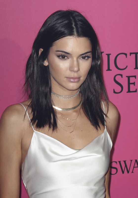 Kendall Jenner – Victoria’s Secret Fashion Show 2016 After Party in Paris