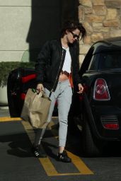 Kristen Stewart - Shopping at Gelsons in Los Feliz 12/27/ 2016