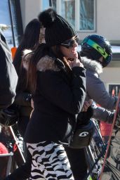 Kyle Richards - Suits Up and Takes the Ski Lift to Head Up the Mountain to Ski in Aspen 12/26/ 2016